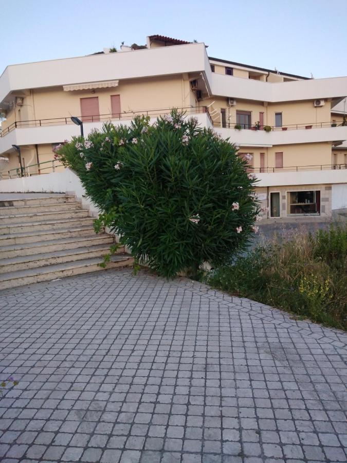 Apartments Mediterraneo 475 Scalea Ngoại thất bức ảnh